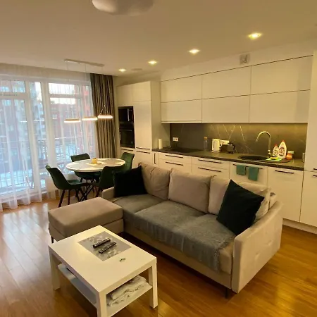 John Lennon Apt In Centre, Balcony, Netflix *