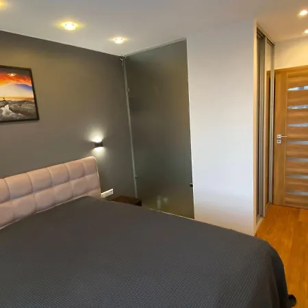John Lennon Apt In Centre, Balcony, Netflix Apartment