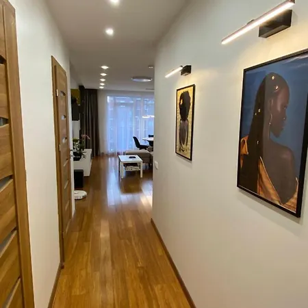 John Lennon Apt In Centre, Balcony, Netflix Apartment Vilnius